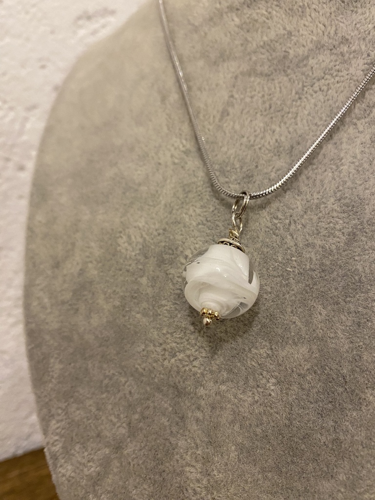 Collier boule